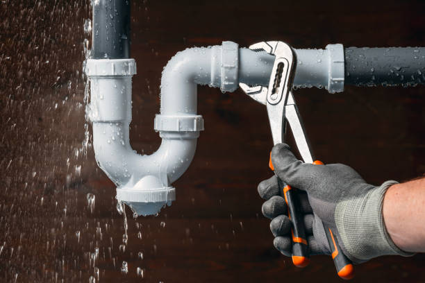 Professional Gas Line Repair technician working in Circle Pines, MN